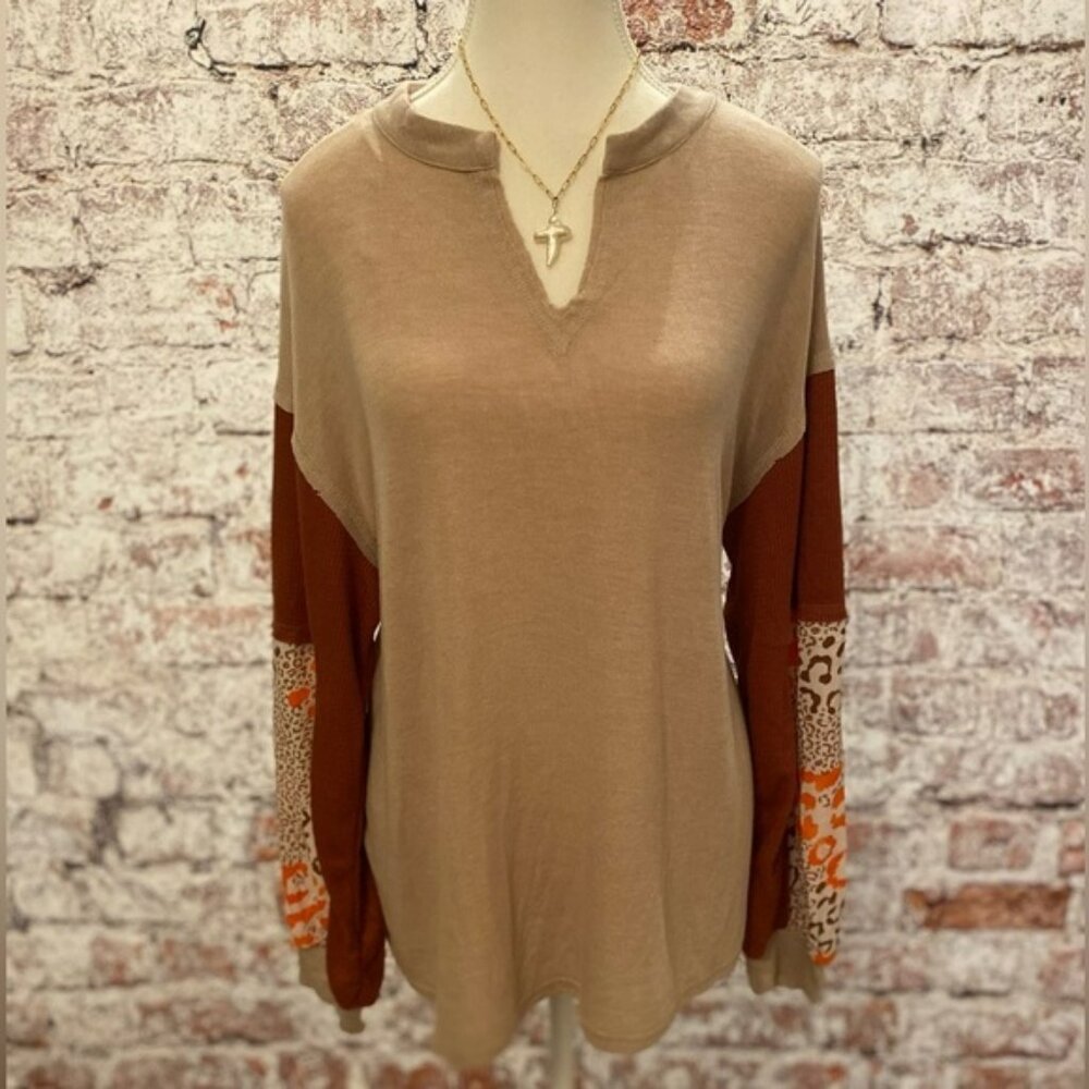 NWT- Dear Scarlett- Rust Mocha Leopard Waffle Knit Patchwork Top - Size Large